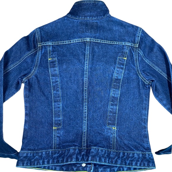 Guess Vintage 90’s Dark Denim Jacket w/ Neon Yellow Stitching size M - Picture 9 of 16